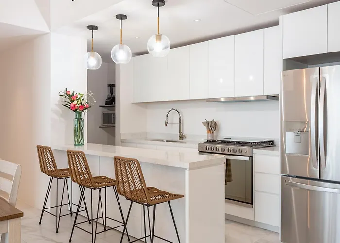 Luxury 2br Walk To Marina And Medano Apartment *